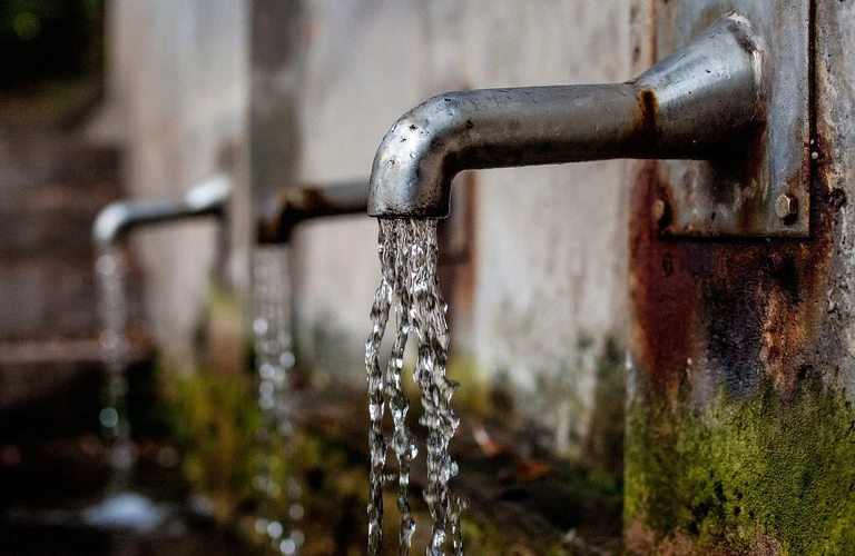 藤沢市にお住まいの方へ！水漏れが発生したら、まずはご相談！迅速な修理で安心を取り戻しましょう。